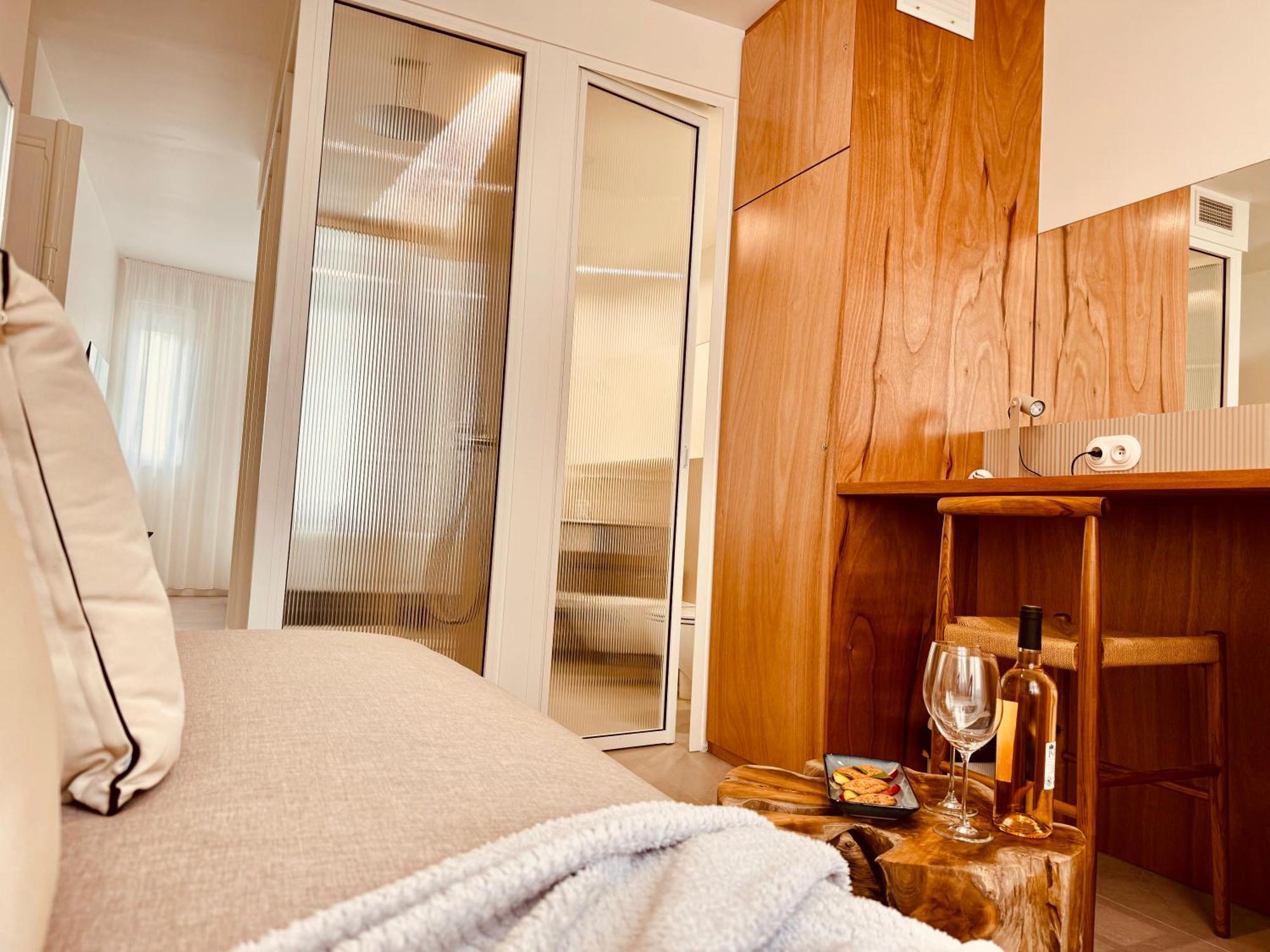 Maison Lyo Suite Luxe Cannes Exteriör bild